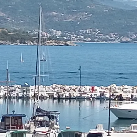 ελένη Appartement