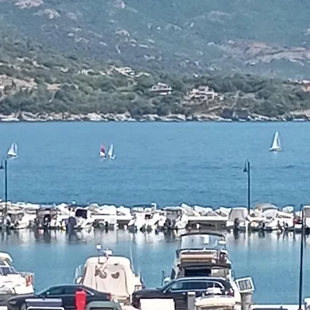 ελένη *